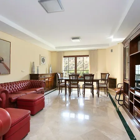 Casa Verde Piscina Interior *